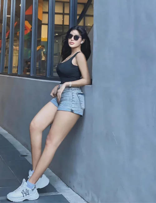 Wichuda photo 3, asian, busty, black hair, 175 cm, 63 kg, Large bust, Hong Kong