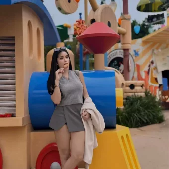 Wichuda photo 5, asian, busty, black hair, 175 cm, 63 kg, Large bust, Hong Kong