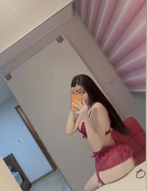 Ingrid photo 4, asian, average, brunette, 165 cm, 57 kg, Medium bust, Hong Kong