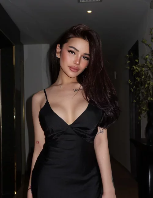 Matsuri photo 12, latino, average, black hair, 164 cm, 54 kg, Medium bust, Hong Kong