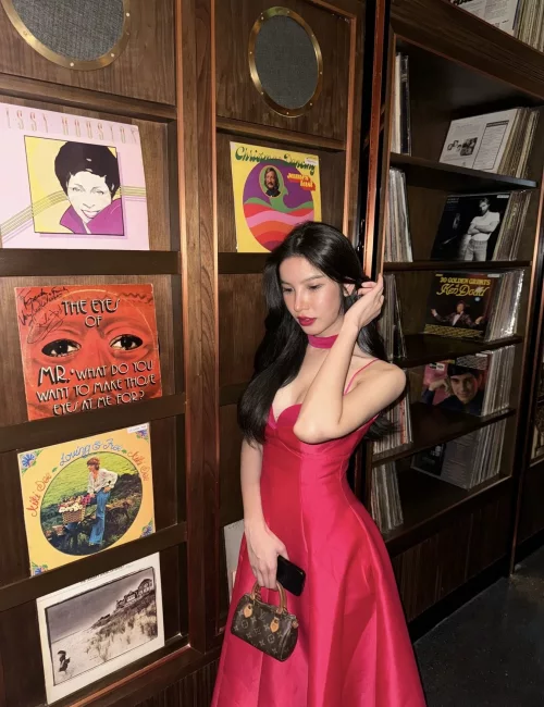 Dawon photo 4, asian, athletic, black hair, 170 cm, 59 kg, Small bust, Hong Kong