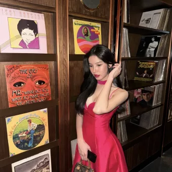 Dawon photo 4, asian, athletic, black hair, 170 cm, 59 kg, Small bust, Hong Kong