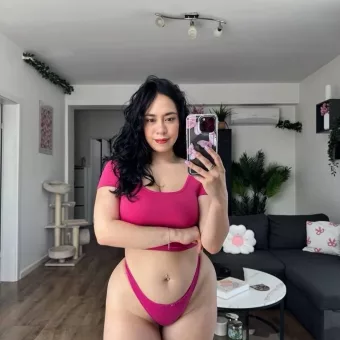 Vivian photo 5, latino, busty, black hair, 165 cm, 52 kg, Large bust, Hong Kong
