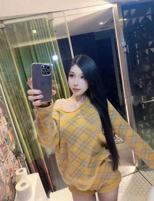 Porntip photo 16, asian, athletic, black hair, 170 cm, 59 kg, Medium bust, Hong Kong