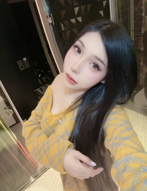 Porntip photo 3, asian, athletic, black hair, 170 cm, 59 kg, Medium bust, Hong Kong