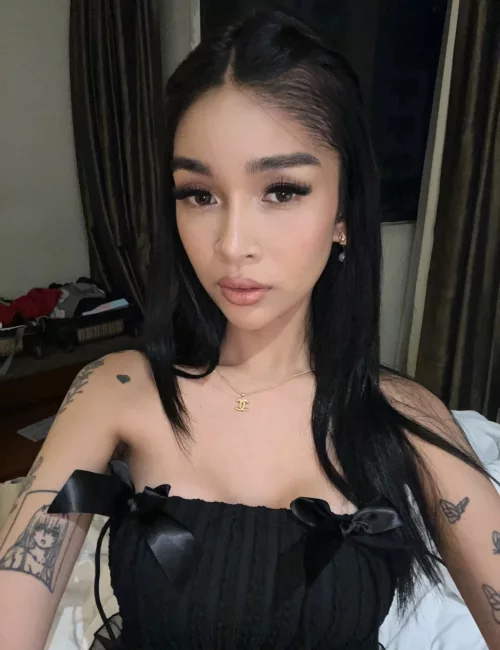 Yasmina photo 9, slavic, petite, black hair, 157 cm, 50 kg, Medium bust, Hong Kong
