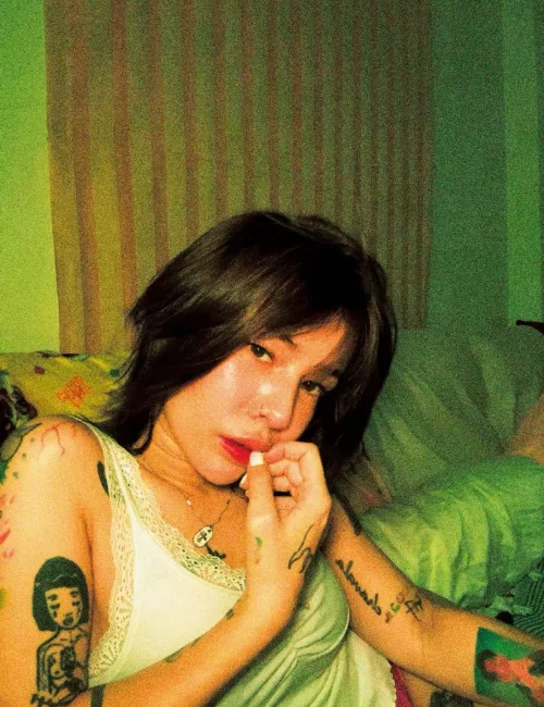 Jennie photo 14, asian, petite, brunette, 153 cm, 44 kg, Medium bust, Hong Kong