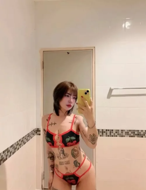 Jennie photo 18, asian, petite, brunette, 153 cm, 44 kg, Medium bust, Hong Kong