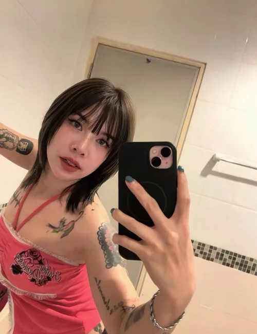 Jennie photo 19, asian, petite, brunette, 153 cm, 44 kg, Medium bust, Hong Kong