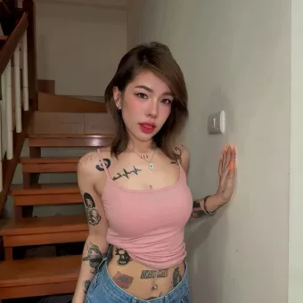 Jennie photo 3, asian, petite, brunette, 153 cm, 44 kg, Medium bust, Hong Kong