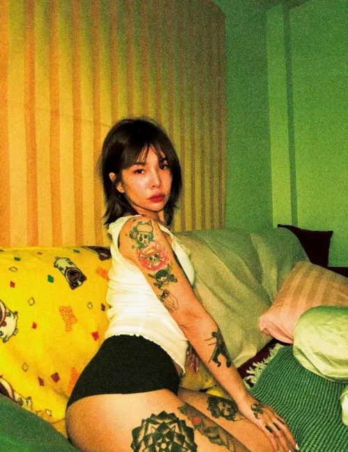 Jennie photo 8, asian, petite, brunette, 153 cm, 44 kg, Medium bust, Hong Kong