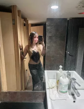 Anita photo 1, asian, busty, brunette, 162 cm, 53 kg, Large bust, Hong Kong