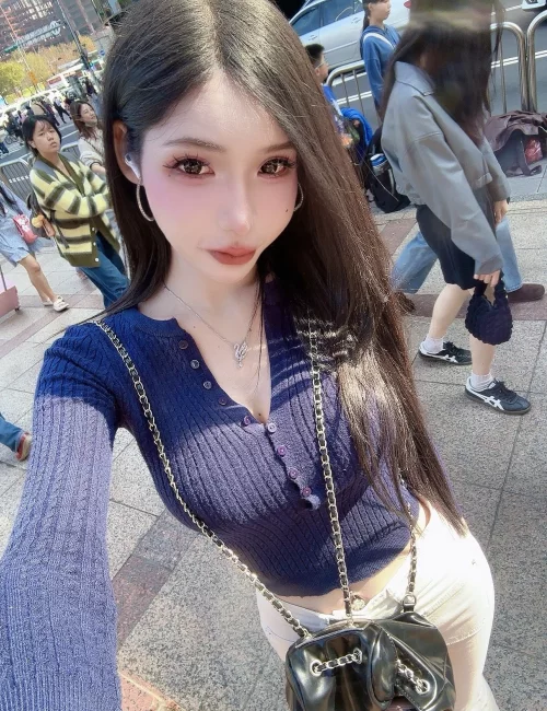 Nguyet photo 10, asian, athletic, black hair, 169 cm, 57 kg, Medium bust, Hong Kong