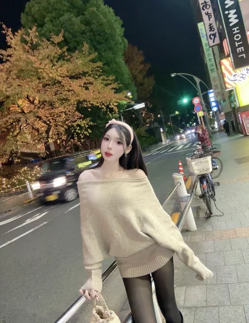 Nguyet photo 3, asian, athletic, black hair, 169 cm, 57 kg, Medium bust, Hong Kong