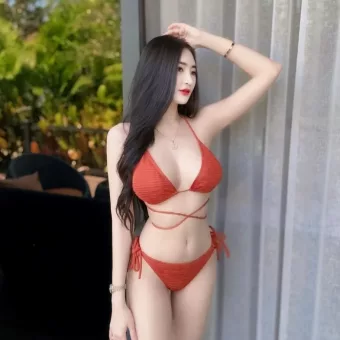 Lindsey photo 2, slavic, curvy, black hair, 167 cm, 59 kg, Large bust, Hong Kong