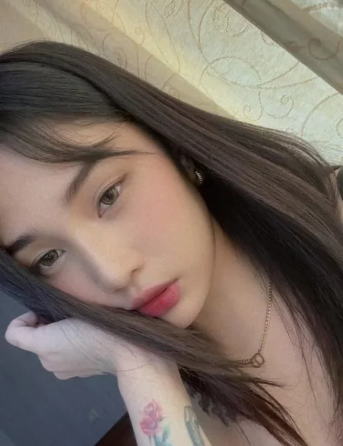 Shino photo 6, asian, average, black hair, 168 cm, 58 kg, Small bust, Hong Kong