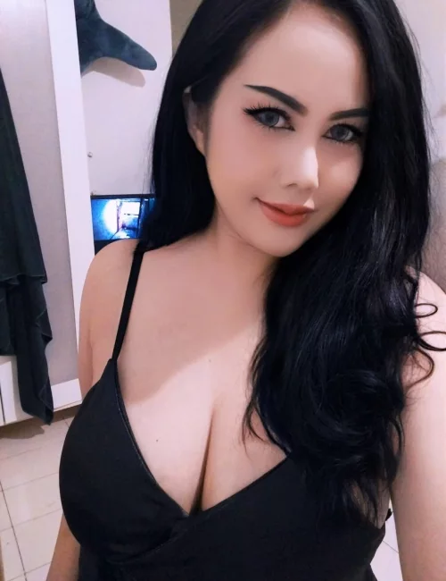 Jamila photo 5, asian, busty, black hair, 155 cm, 47 kg, Large bust, Hong Kong