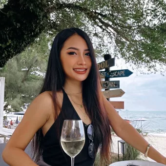 Wansiri photo 5, asian, petite, black hair, 160 cm, 50 kg, Small bust, Hong Kong