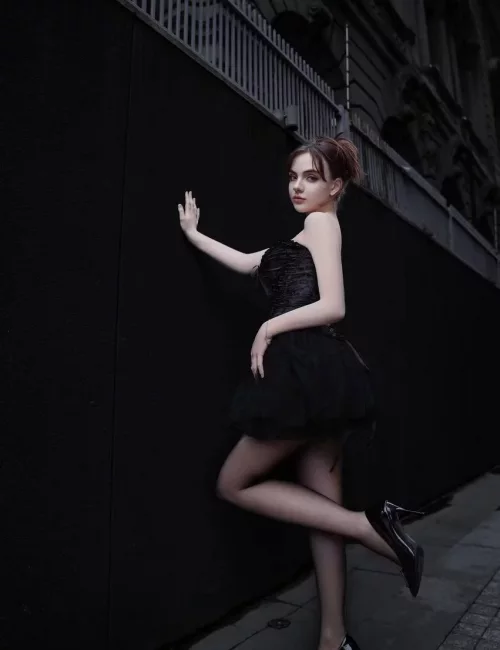 Hristina photo 3, slavic, athletic, brunette, 165 cm, 52 kg, Medium bust, Hong Kong
