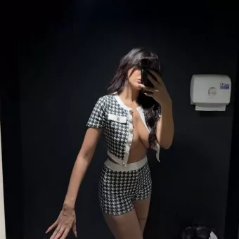 Nour photo 2, asian, average, black hair, 174 cm, 64 kg, Medium bust, Hong Kong