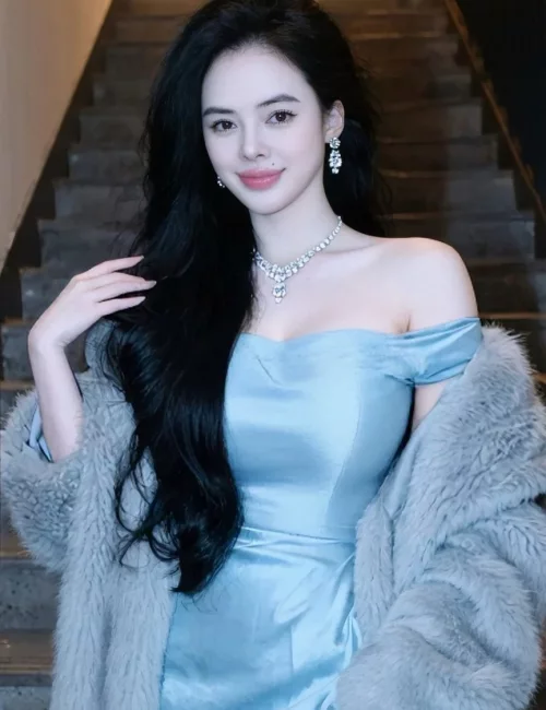 Feiyan photo 3, asian, athletic, black hair, 165 cm, 54 kg, Medium bust, Hong Kong