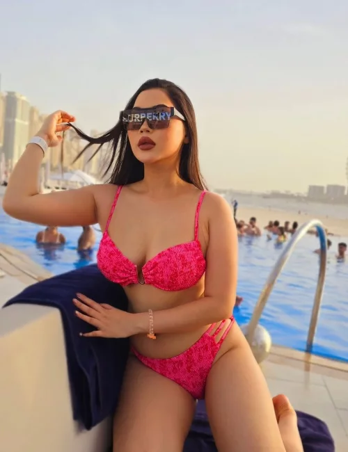 Tata photo 7, asian, busty, black hair, 160 cm, 51 kg, Large bust, Hong Kong