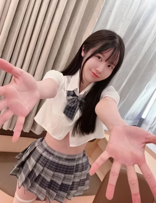 Mayu photo 8, asian, petite, black hair, 160 cm, 50 kg, Medium bust, Hong Kong